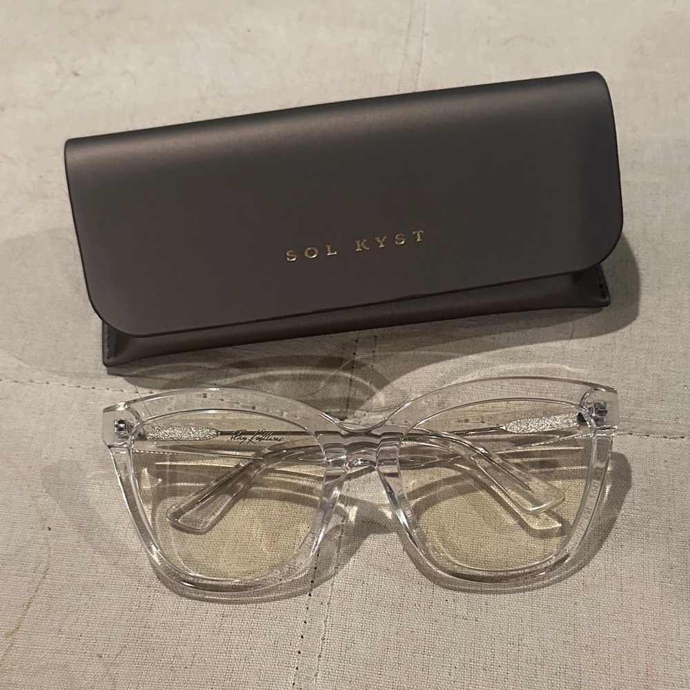 Sol Kyst Clear Blue Light Glasses with Case